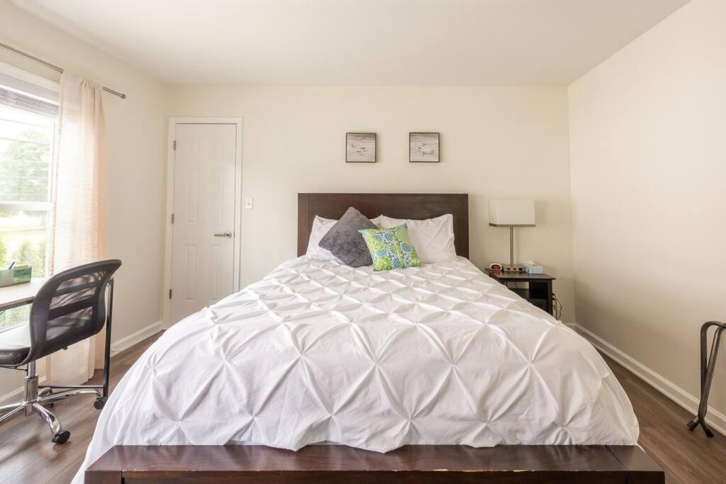 Studio Suite 5 Minutes To Downtown Ινδιανάπολη Εξωτερικό φωτογραφία